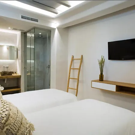Luxury Mykonos Stunning Seaviews 4 Bedrooms Jacuzzi Agia Sofia トゥルロス